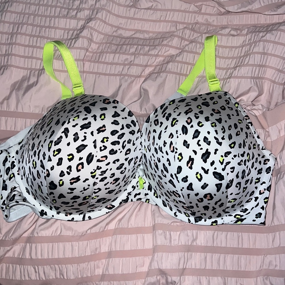 44DDD torrid bra
